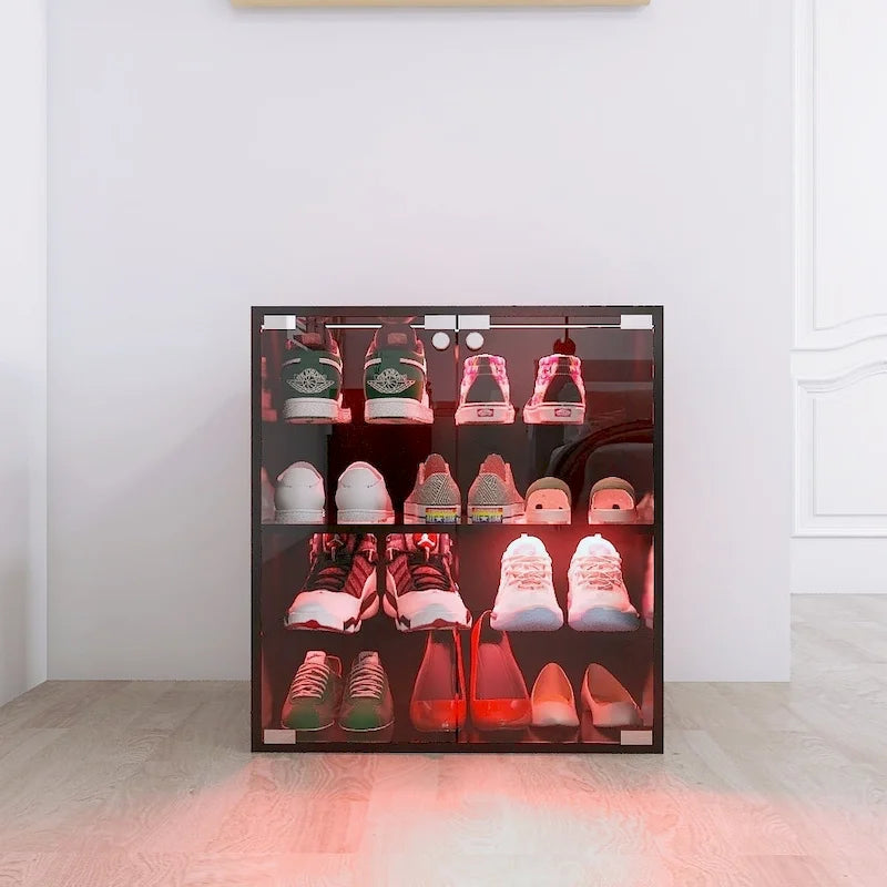 Meuble à chaussures noir à 4 niveaux avec porte en verre et vitrine à chaussures en verre avec lumière LED à commande Bluetooth