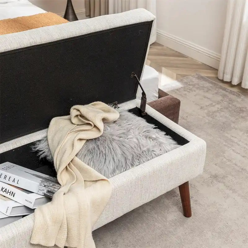 Banco de almacenamiento para el pie de cama y el final de la cama — Asiento tapizado con almacenamiento oculto