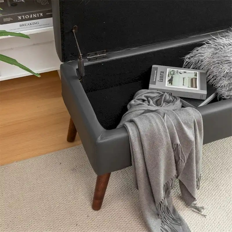 Banco de almacenamiento para el pie de cama y el final de la cama — Asiento tapizado con almacenamiento oculto