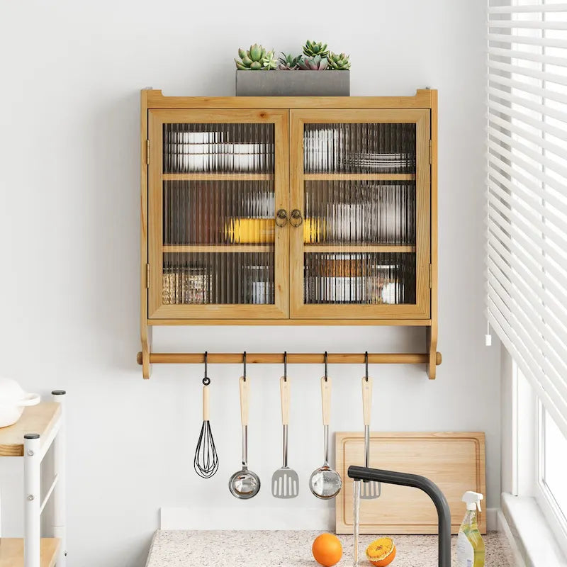 Armoire murale vintage à double porte de 63 cm avec 3 niveaux de rangement et porte-serviettes — Couleur bois d'origine