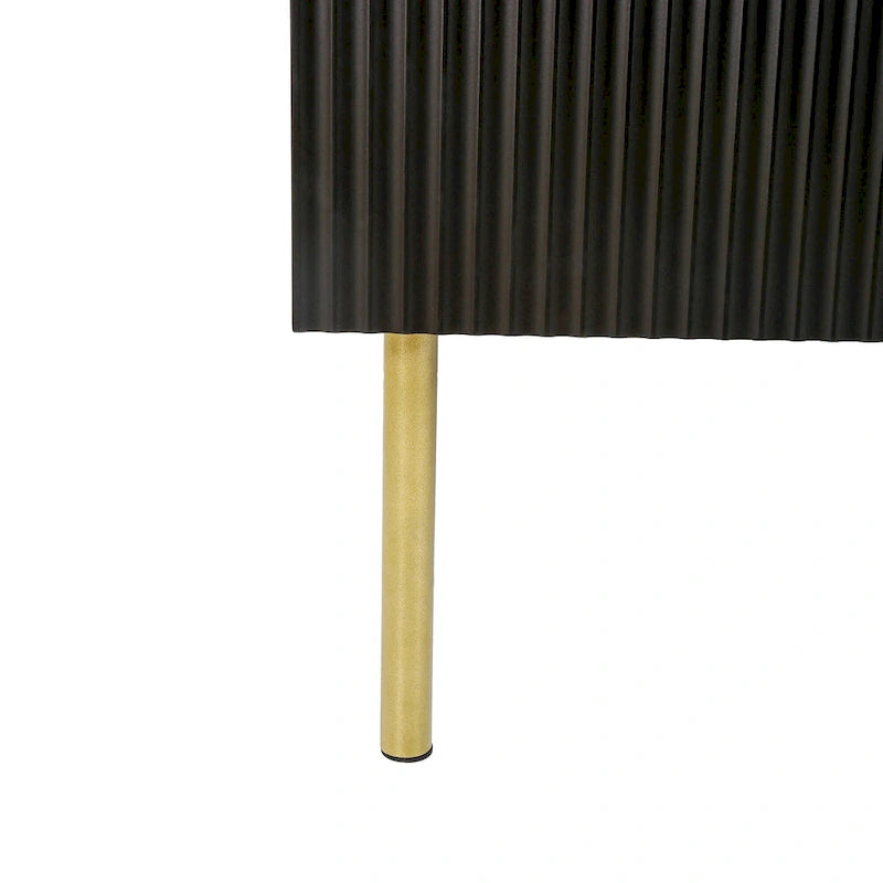 Aparador de 3 puertas Wide Wood de 47"