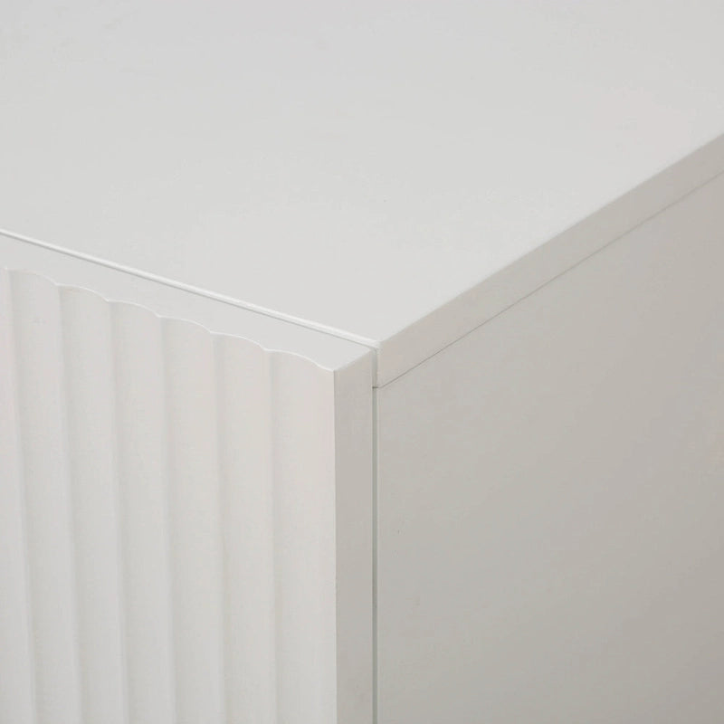 Aparador de 3 puertas Wide Wood de 47"
