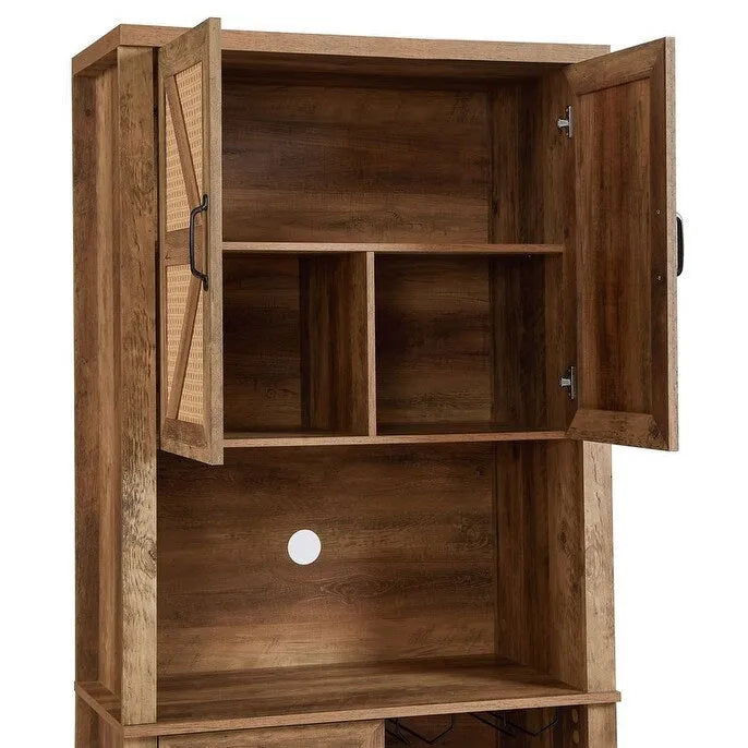 Armario de despensa y bar de vinos de cocina de 76" de alto con puertas corredizas en forma de X y diseño de ratán
